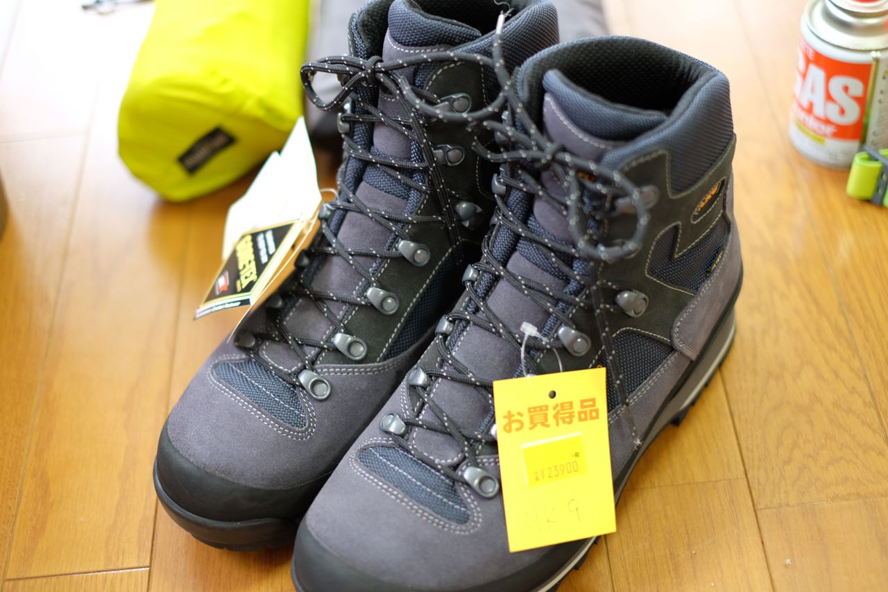 アウトドア 登山用品 初心者の登山靴選び。本格的な「AKUアク コネロ IMS GTX」を買ってみた 